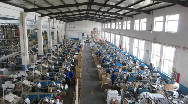 Weifanghongcheng New MATERIALS Co., Ltd. línea de producción de fábrica