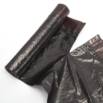 Bolsa de basura de plástico desechable de cuerda de tirón de colores para las necesidades de organización del hogar
