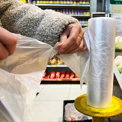 Bolsas de embalaje de alimentos de plástico HDPE de color personalizado Bolsas de rollo con espesor personalizado