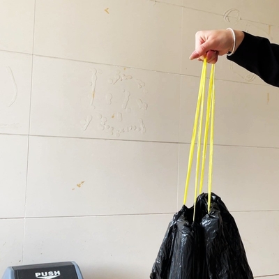 Bolsa de basura de plástico grande de 100L negro reutilizable en rollo para 55 galones y impresión offset