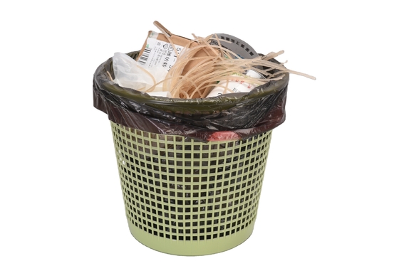 Bolsa de basura biodegradable de HDPE/LDPE de 13 galones en rollo de color beige con material LLDPE