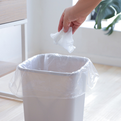 Necesidades diarias 240L Bolsa de basura de plástico negro para contenedores de ruedas